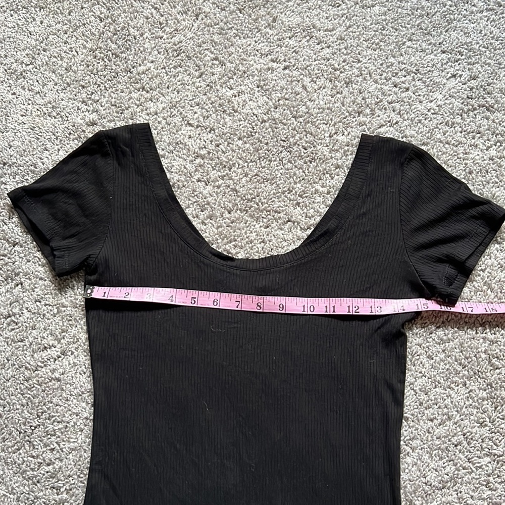 Lisakai Ribbed Dress - Picture 7 of 8